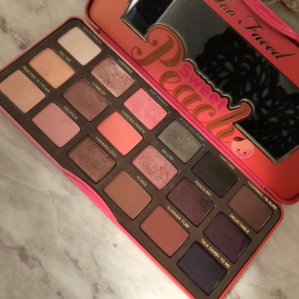 Too faced sweet peach eyeshadow palette